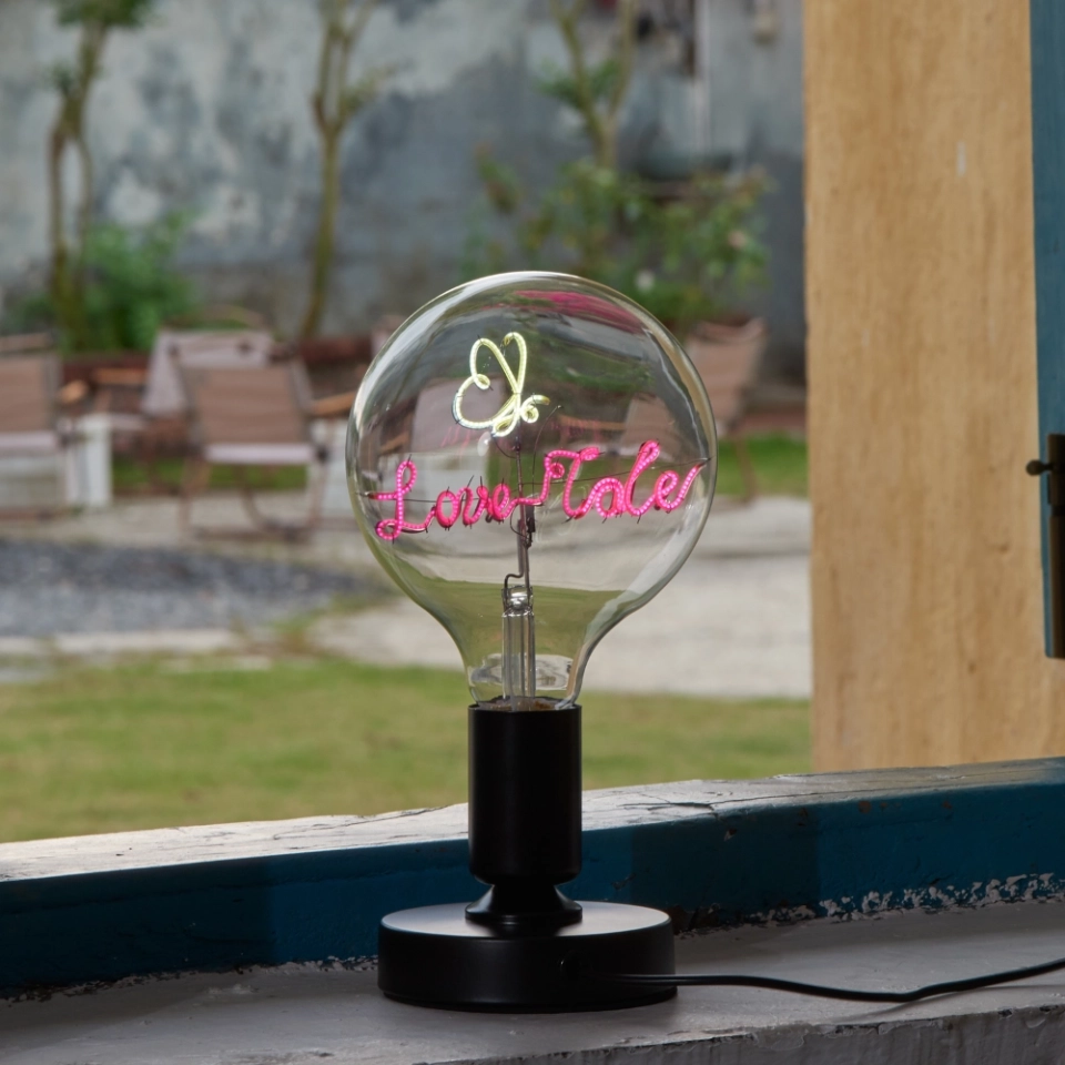 G125 Clear Glass Custom Letter LED Globe Bulb with Double-Line Personalized Filament (2) G125 Clear Glass Custom Letter LED Globe Bulb with Double-Line Personalized Filament (2)