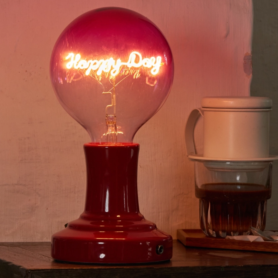 G125 Rose Red Top Clear Bottom Custom Letter LED Globe Bulb with Warm White Single-Line Filament (5) G125 Rose Red Top Clear Bottom Custom Letter LED Globe Bulb with Warm White Single-Line Filament (5)